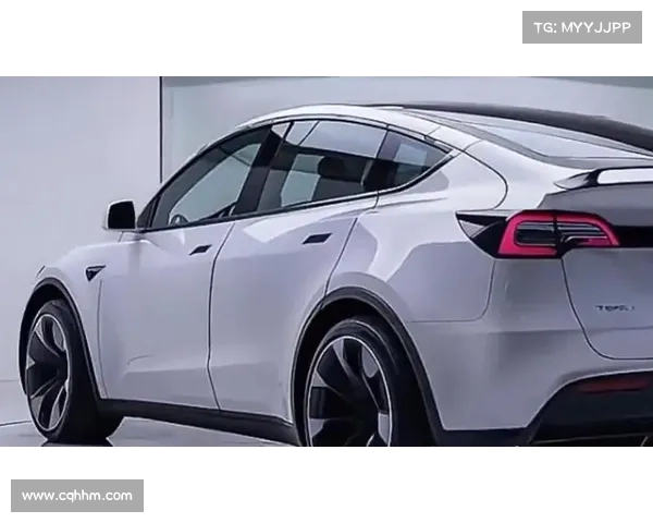 全新特斯拉ModelY曝光!配备大尾翼,简洁但不简单